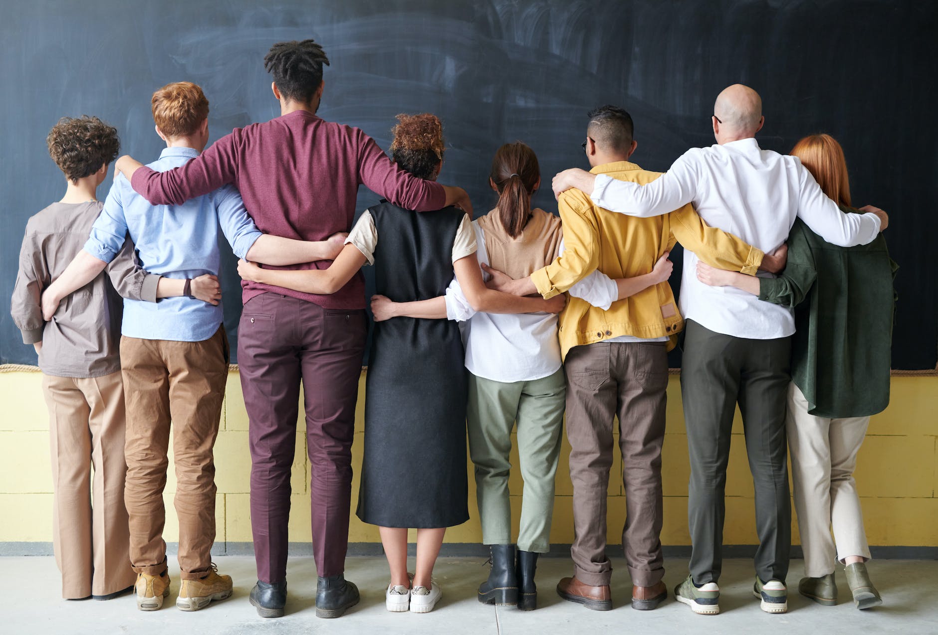Erkekler Neden Kucaklama İster? Erkeklerin Kucaklama İstemesinin 20 Sebebi