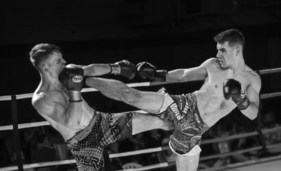 Rüyada Kavga Eden Erkekler Görmek: Anlamı ve Yorumları