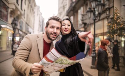 Uzaktan Seven Erkek Nasıl Davranır? - Sizi Seven Erkekleri Anlama Rehberi