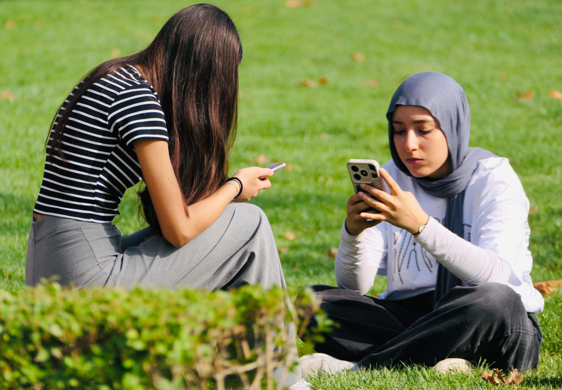 İlişkide güven ve sınır koyma adımları anlatılıyor